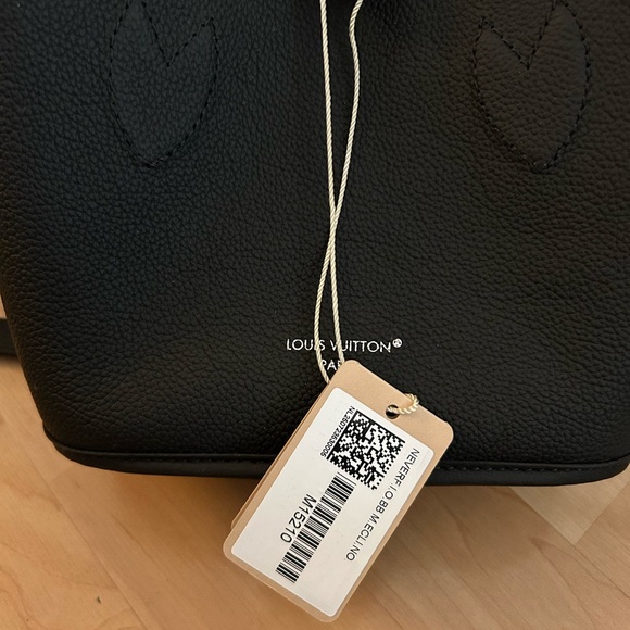 NWT Louis Vuitton Black Neverfull Bandoulière Inside Out BB - Picture 8 of 8